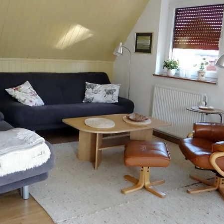 Ferienwohnung Mohr - Unterkunft Mit Dachterrasse Wallsbull Bagian luar foto