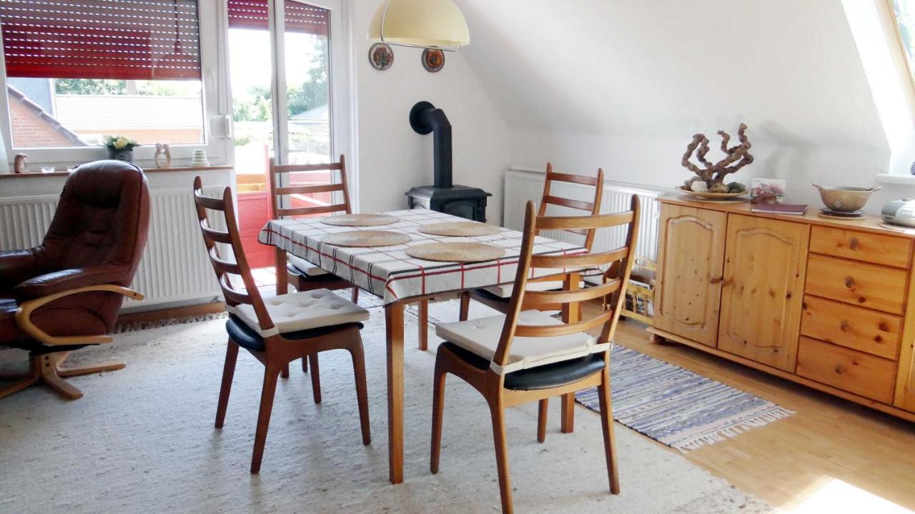 Ferienwohnung Mohr - Unterkunft Mit Dachterrasse Wallsbull Bagian luar foto