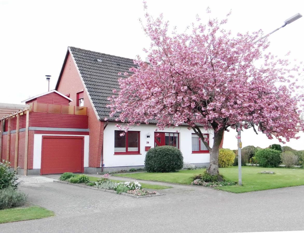 Ferienwohnung Mohr - Unterkunft Mit Dachterrasse Wallsbull Bagian luar foto